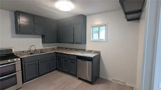 $149,999 | 13516 12 Street, Grandview, MO 64030