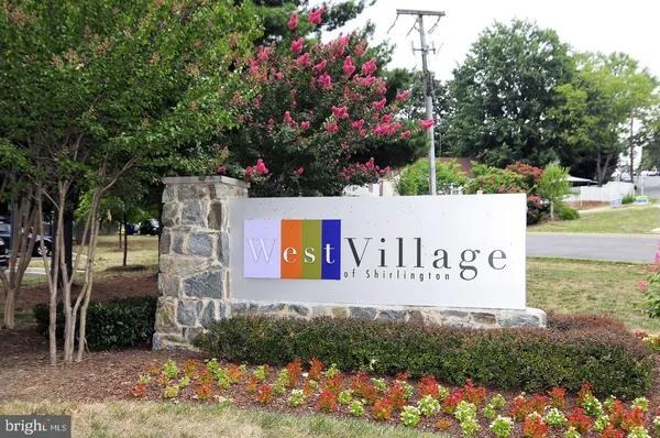 $3,000 | 4113 South Four Mile Run Drive, Unit 203, Arlington, VA 22204