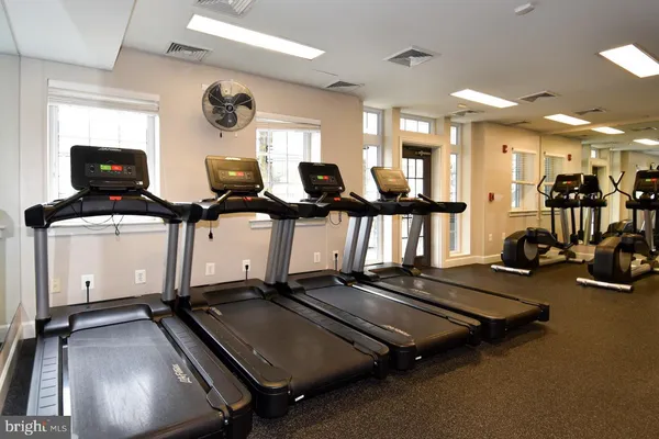 $3,000 | 4113 South Four Mile Run Drive, Unit 203, Arlington, VA 22204