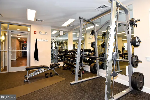 $3,000 | 4113 South Four Mile Run Drive, Unit 203, Arlington, VA 22204
