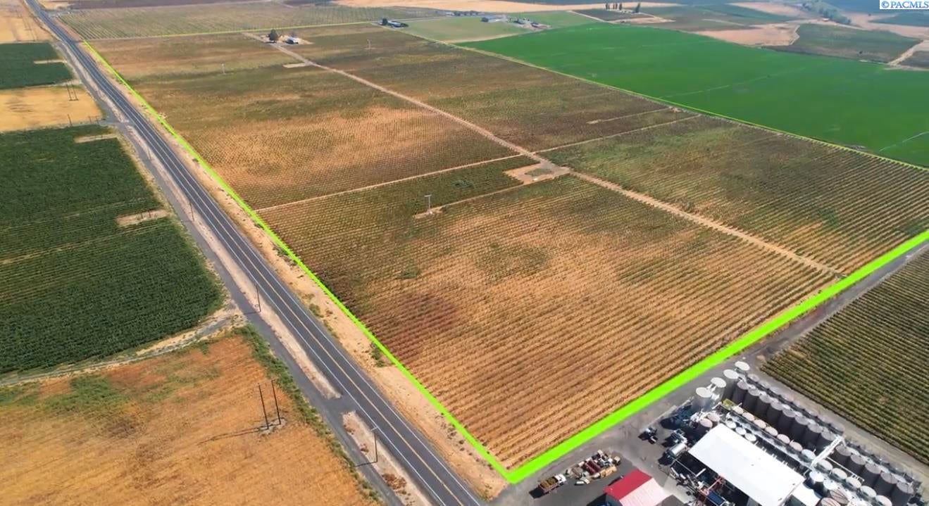58802 North Hinzerling Road Prosser, WA 99350 - Photo 2 of 33 Gallery Image 2