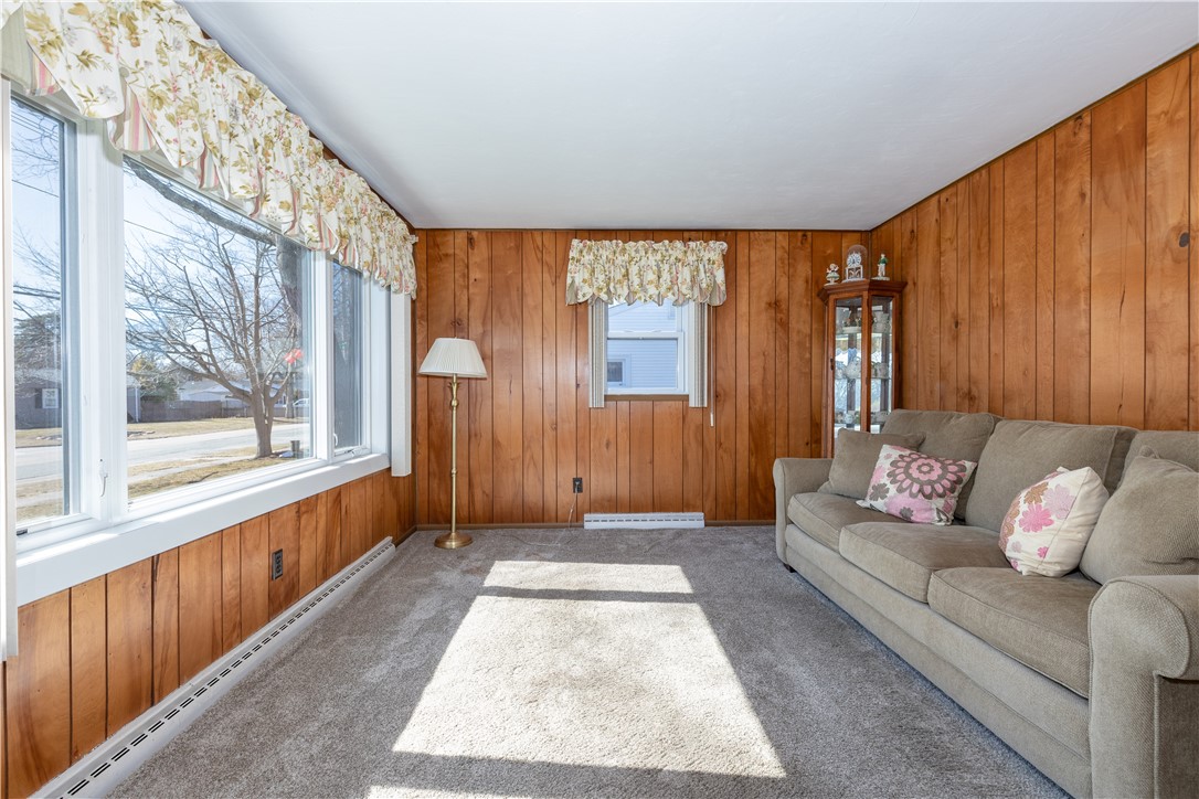 67 Asylum Road Warwick, RI 02886 - Photo 3 of 24