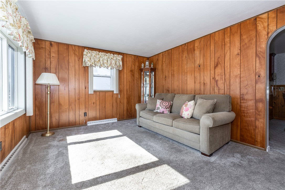 67 Asylum Road Warwick, RI 02886 - Photo 4 of 24