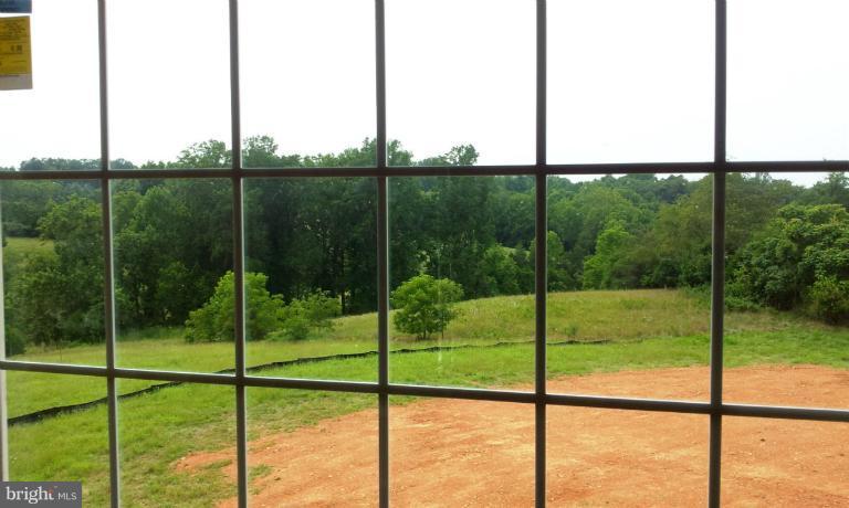 7516 Dudie Road Marshall, VA 20115 - Photo 5 of 11 a view of outdoor space
