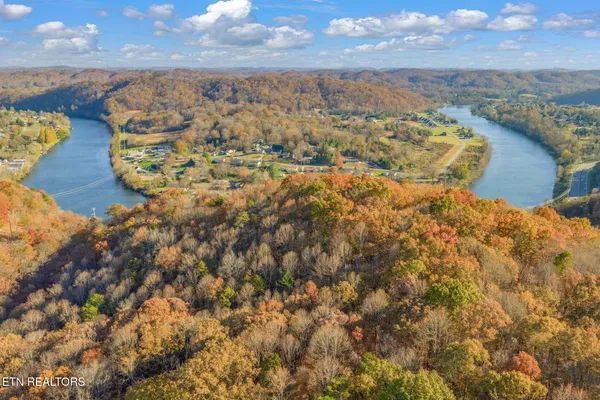 $499,900 | South Charles G Seivers Boulevard, Clinton, TN 37716