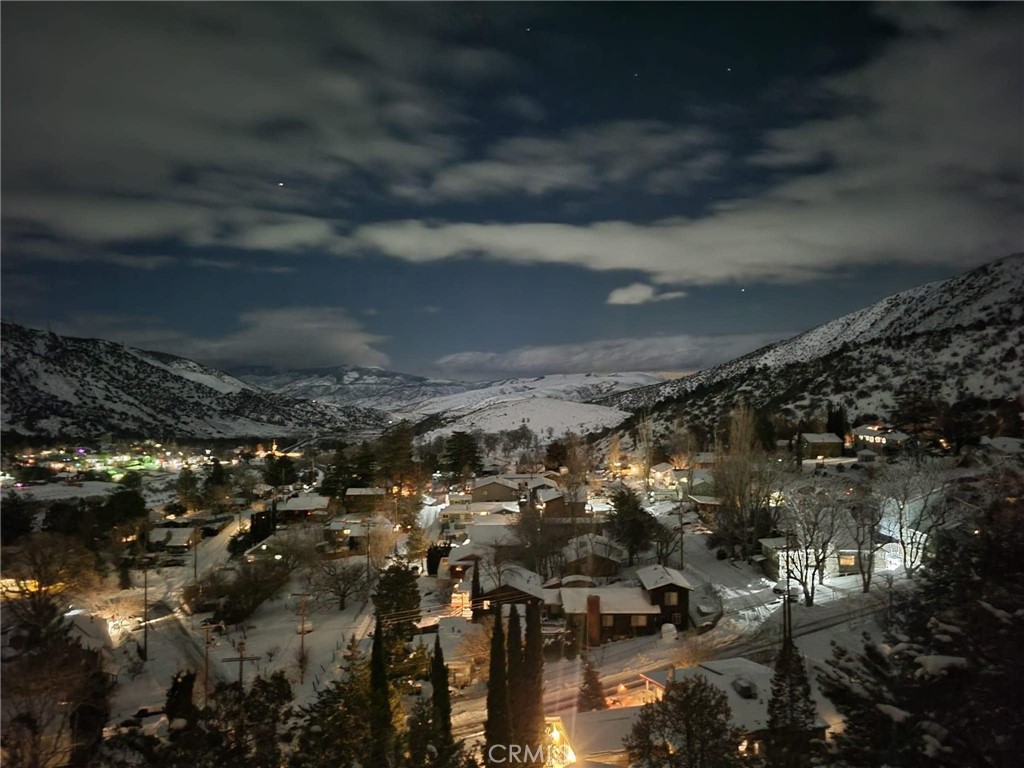 921 Piru Way Frazier Park, CA 93225 - Photo 19 of 54 a view of a city