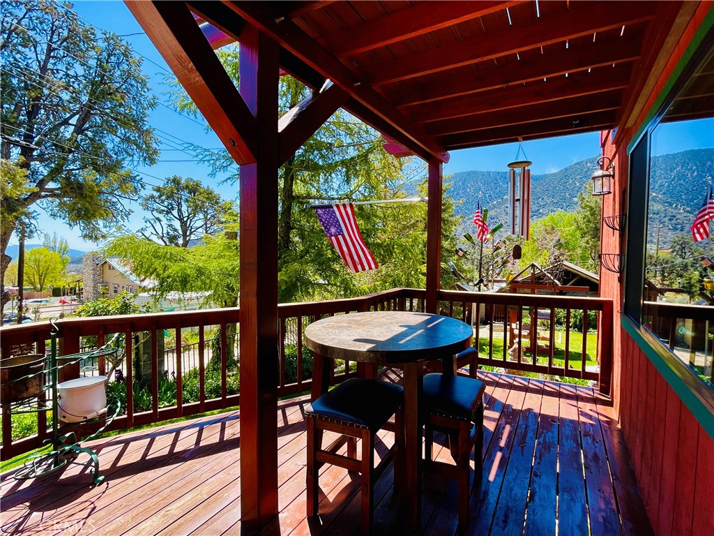 921 Piru Way Frazier Park, CA 93225 - Photo 28 of 54 a view of a chairs and table in the balcony