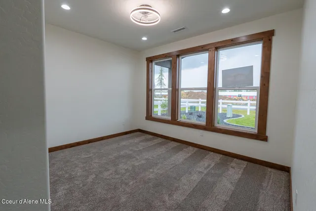 $739,900 | 127 Backtrack Road, Sandpoint, ID 83864