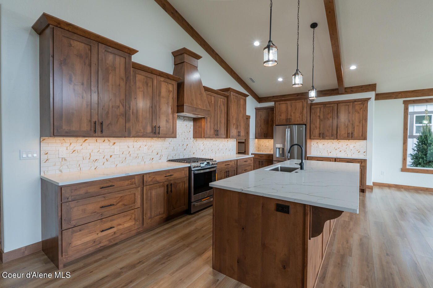 127 Backtrack Road Sandpoint, ID 83864 - Photo 7 of 30 kitchen