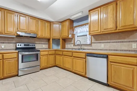 $249,900 | 1928 Yvonne Drive, Lake Charles, LA 70615