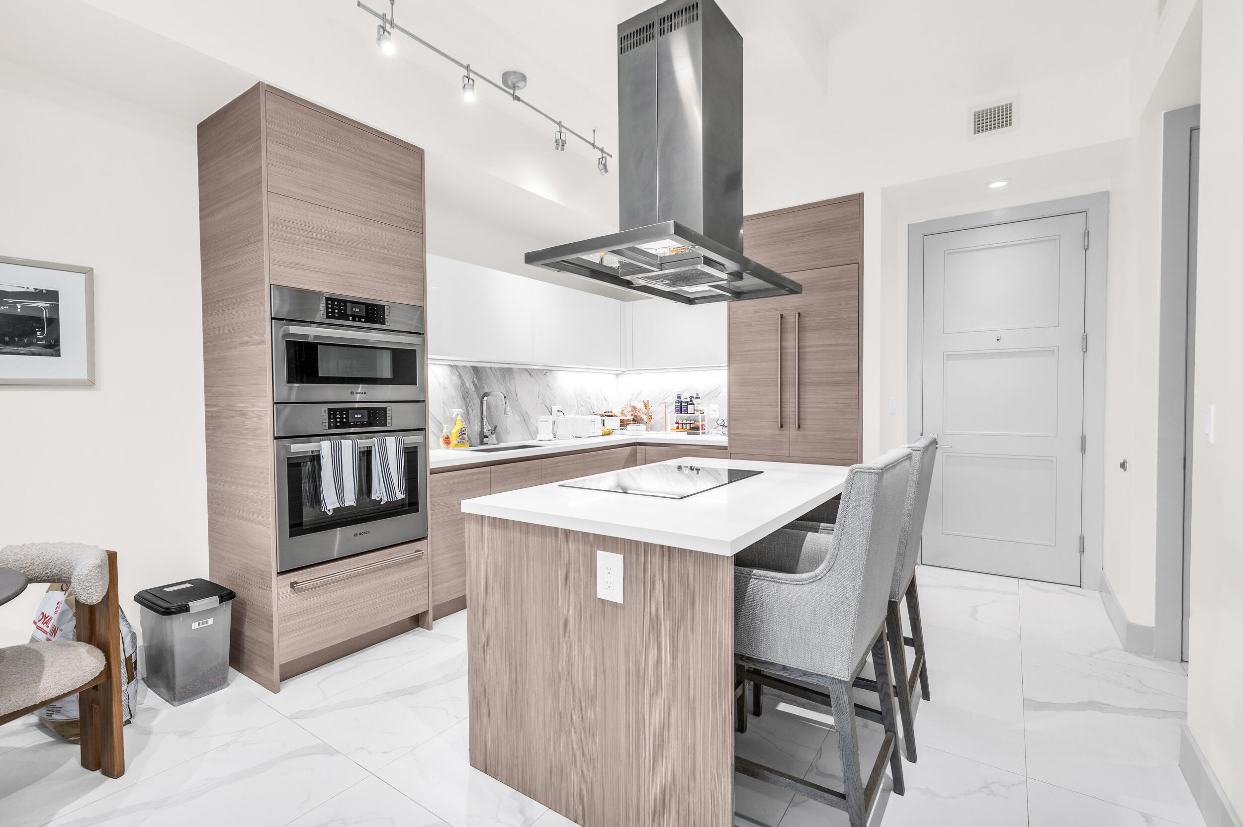 155 East Boca Raton Road, Unit 524 Boca Raton, FL 33432 - Photo 3 of 40 photo-3