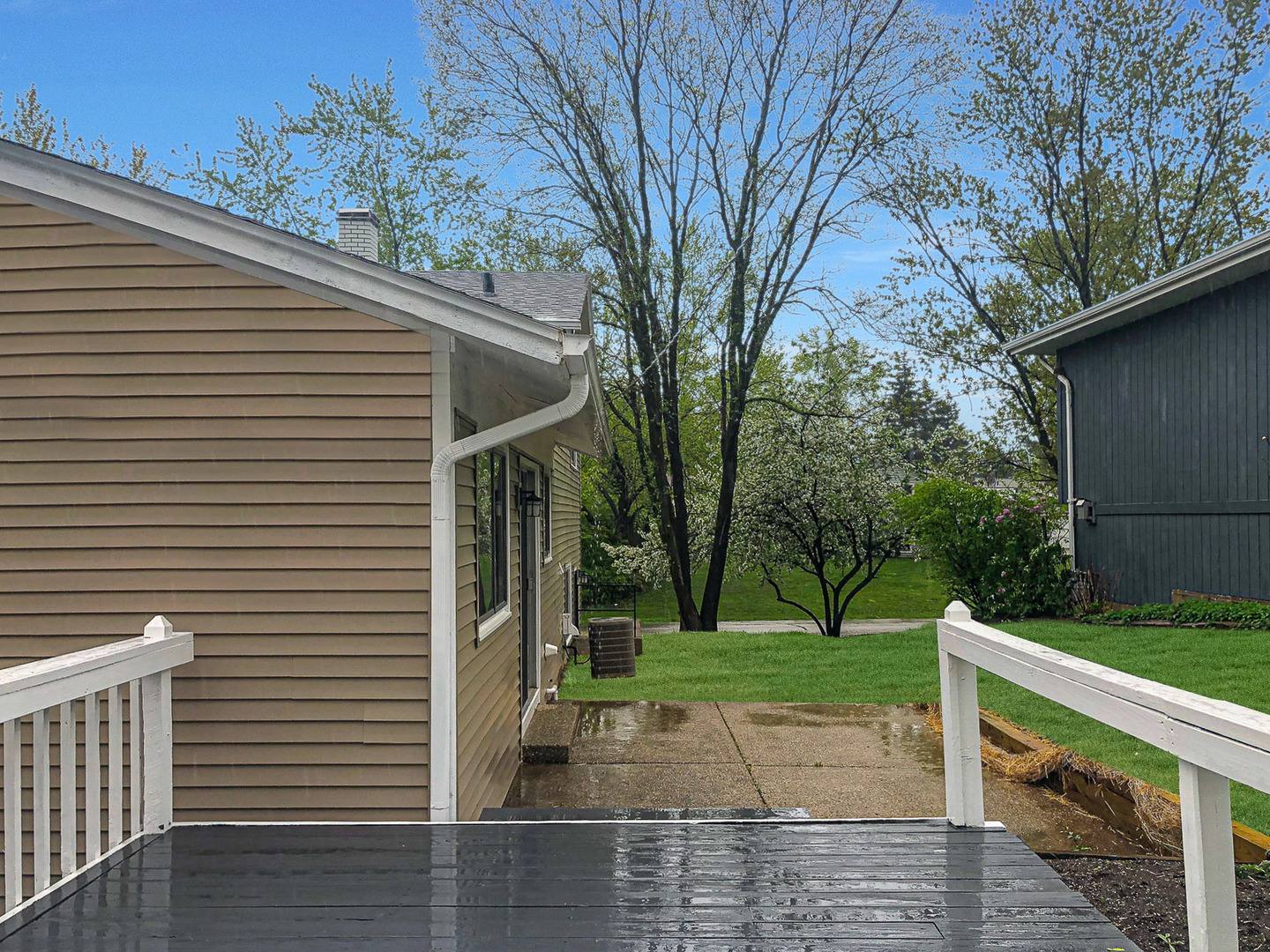 200 Hickory Drive Lindenhurst, IL 60046 - Photo 31 of 34 a view of a house with a yard