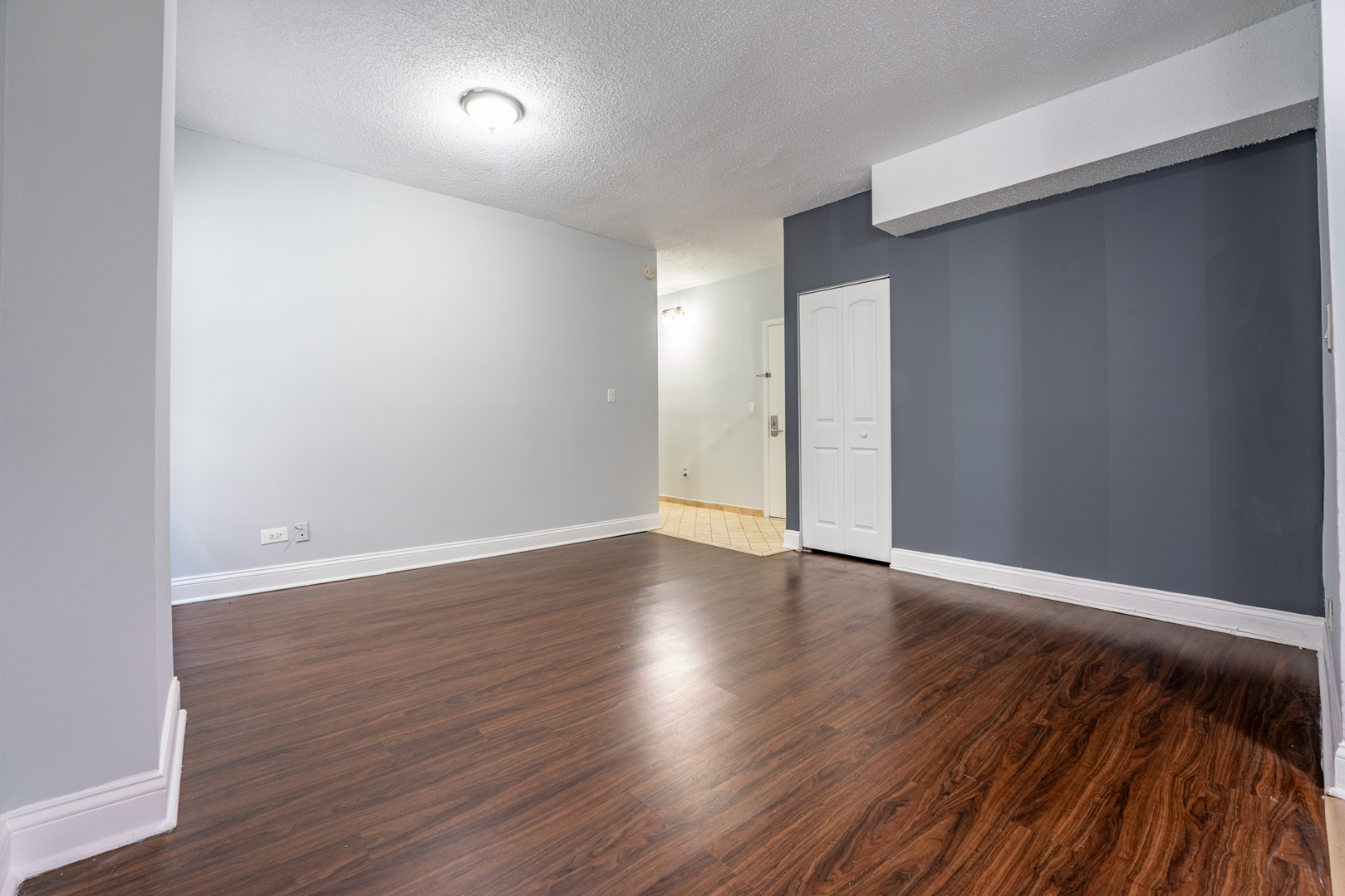 4520 North Clarendon Avenue, Unit 504 Chicago, IL 60640 - Photo 3 of 17