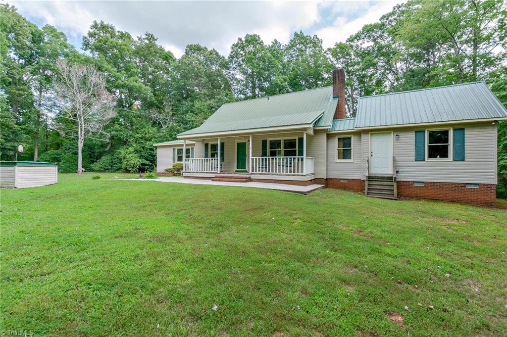 5557 Hunt Road Denton, NC 27239 - Photo 2 of 42 Gallery Image 2