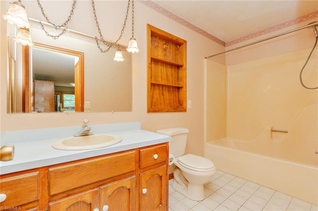 5557 Hunt Road Denton, NC 27239 - Photo 21 of 42 Gallery Image 21