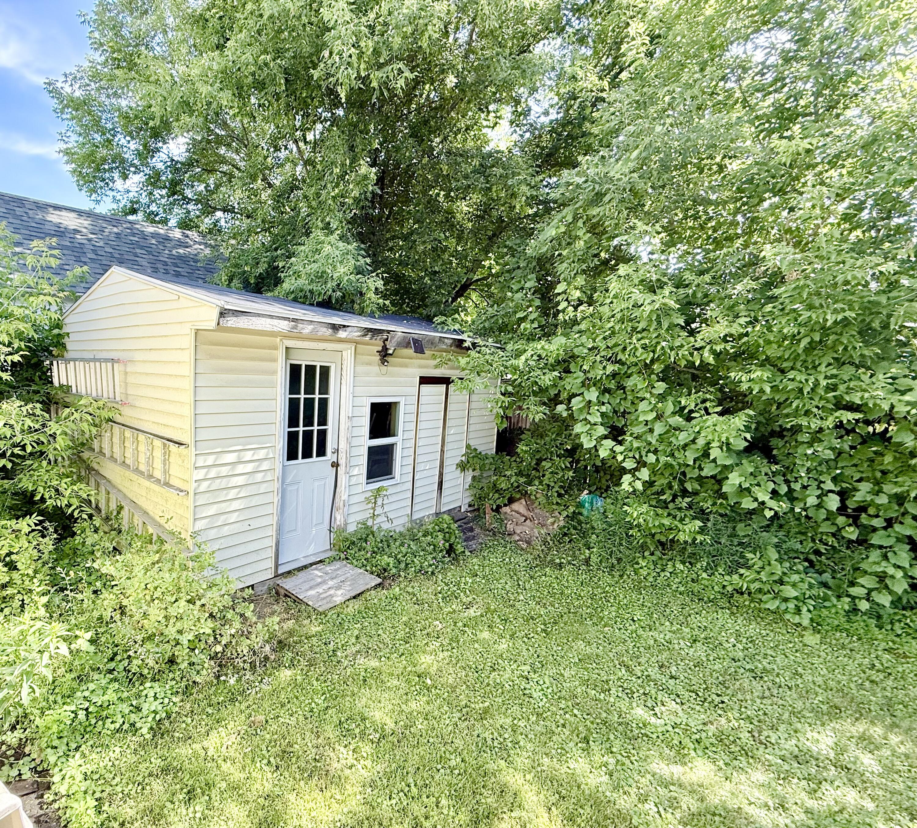 14 Champlain Street Plattsburgh, NY 12901 - Photo 6 of 16