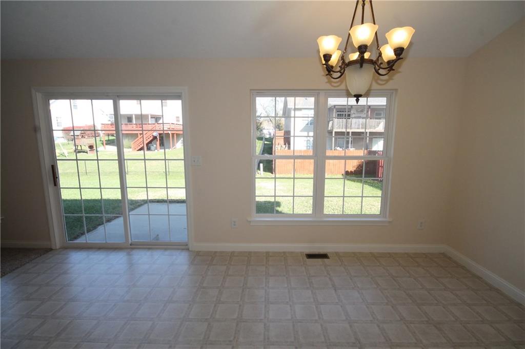 6090 Prairie Stream Way Columbus, IN 47203 - Photo 15 of 34 Gallery Image 15