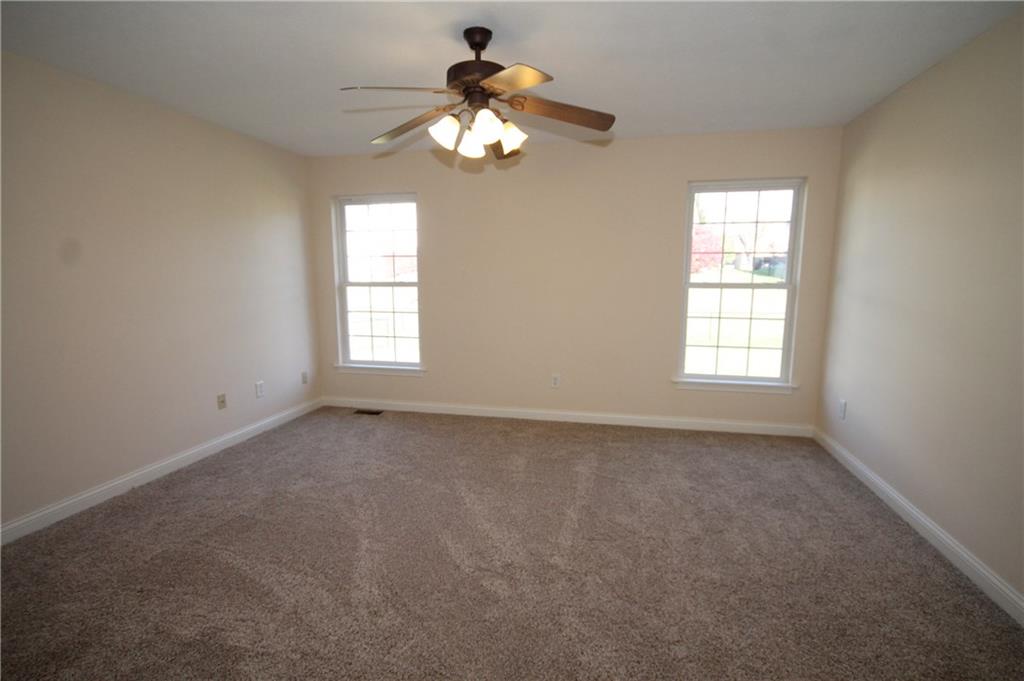 6090 Prairie Stream Way Columbus, IN 47203 - Photo 16 of 34 Gallery Image 16