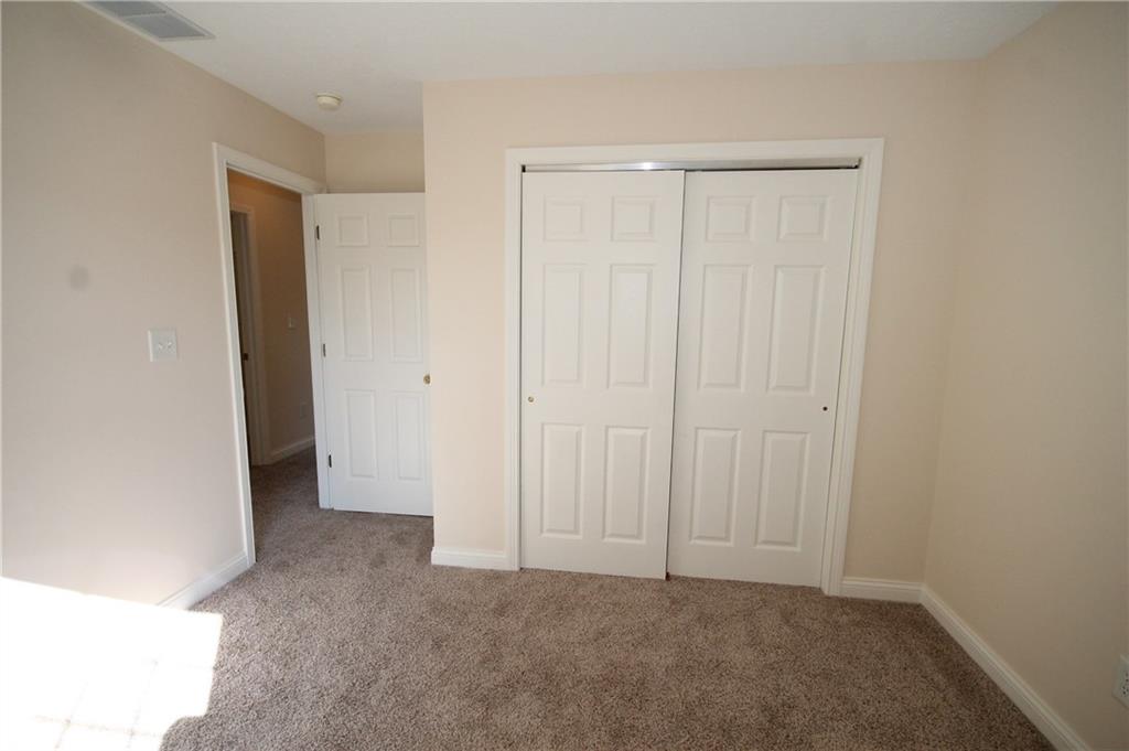 6090 Prairie Stream Way Columbus, IN 47203 - Photo 23 of 34 Gallery Image 23