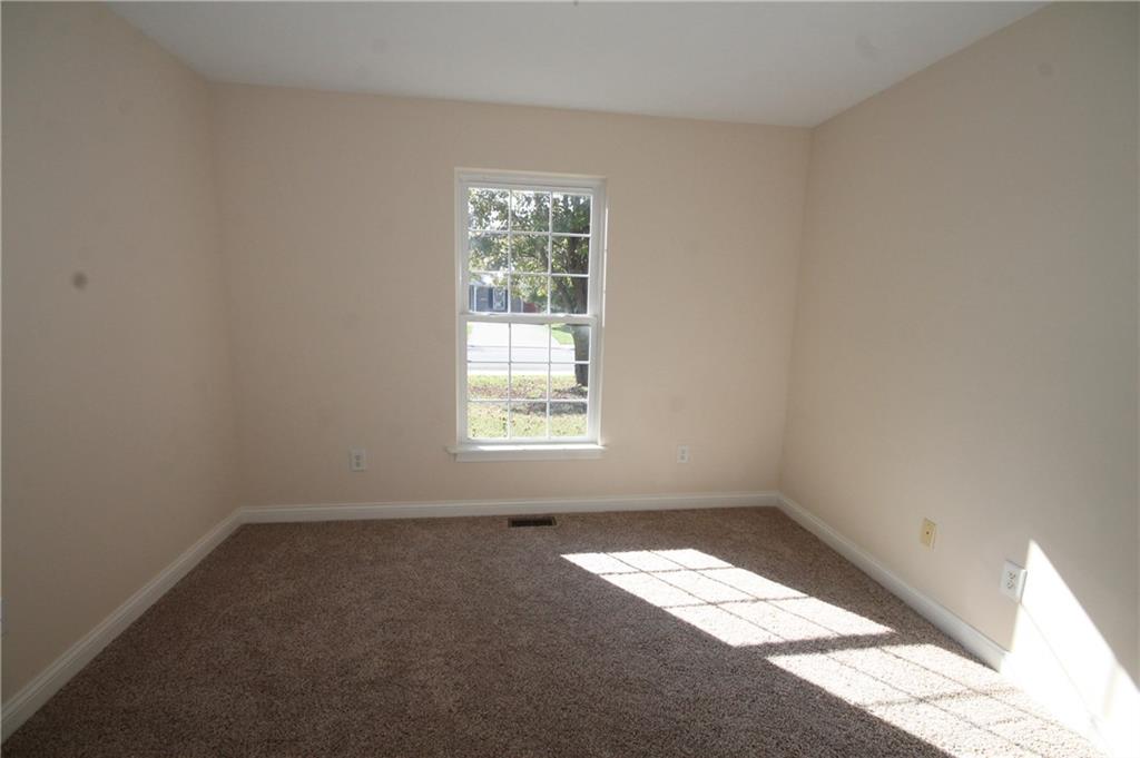 6090 Prairie Stream Way Columbus, IN 47203 - Photo 25 of 34 Gallery Image 25