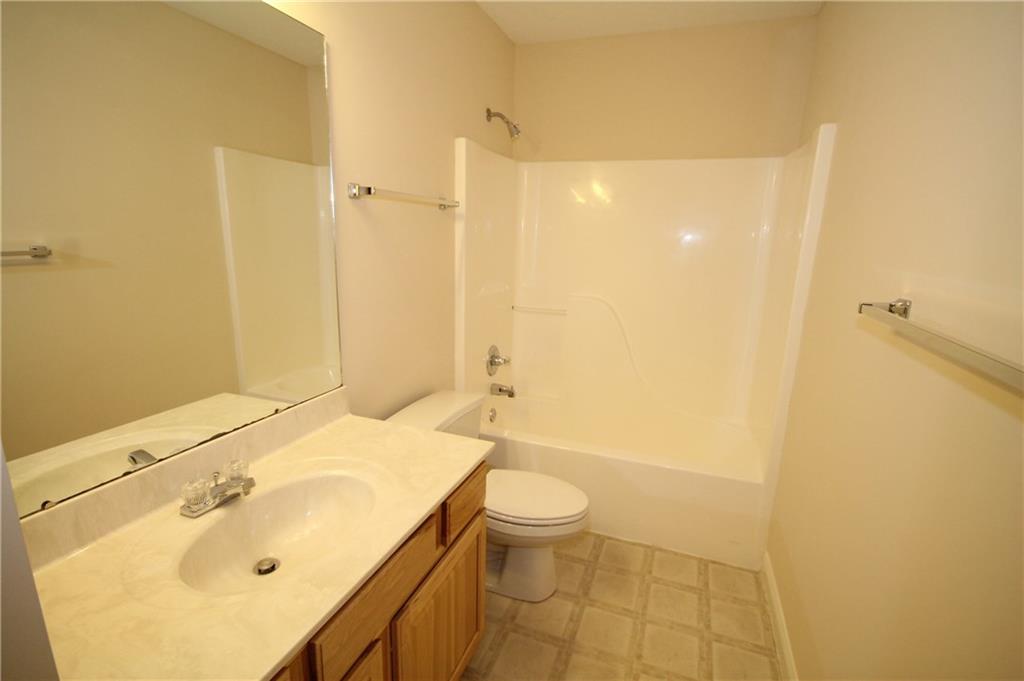 6090 Prairie Stream Way Columbus, IN 47203 - Photo 26 of 34 Gallery Image 26