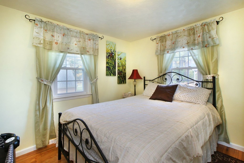 15 Beth Road Walpole, MA 02081 - Photo 8 of 23 Gallery Image 8