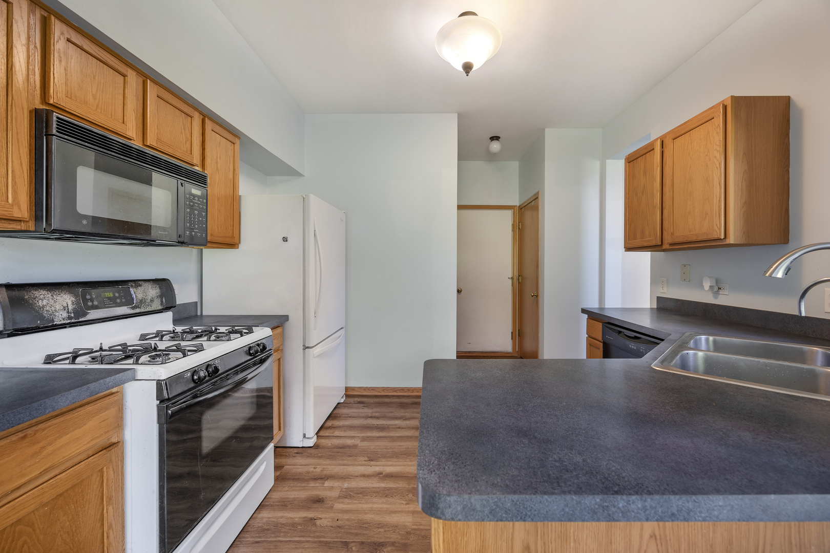 792 Mesa Drive, Unit 792 Elgin, IL 60123 - Photo 14 of 21
