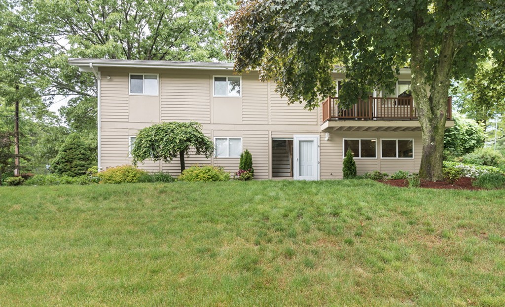 6 Mayflower Road Andover, MA 01810 - Photo 1 of 28 Gallery Image 1