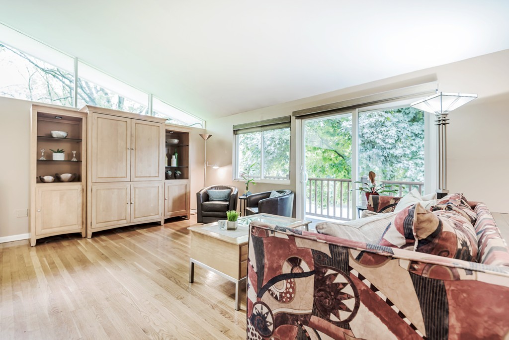 6 Mayflower Road Andover, MA 01810 - Photo 3 of 28 Gallery Image 3