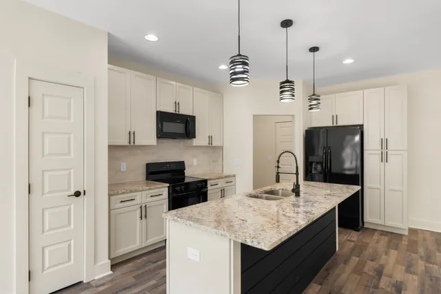 $535,000 | 1117 Westchester Drive, Nashville, TN 37207