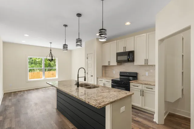 $535,000 | 1117 Westchester Drive, Nashville, TN 37207