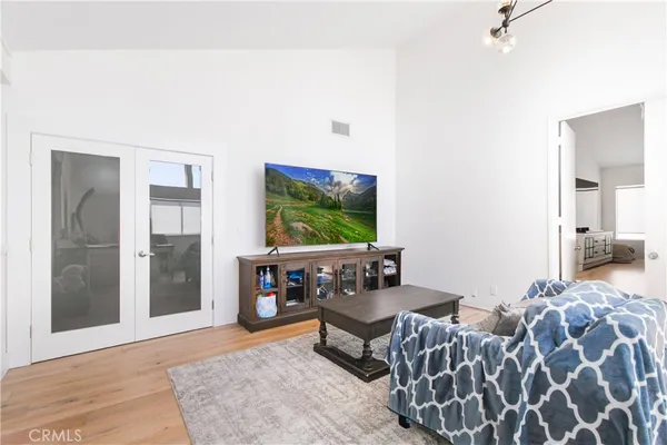 $1,815,000 | 19865 Hiawatha Street, Chatsworth, CA 91311