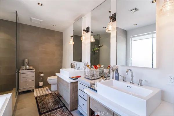 $1,815,000 | 19865 Hiawatha Street, Chatsworth, CA 91311