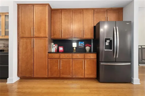 $950,000 | 1603 Summit Street, Kansas City, MO 64108