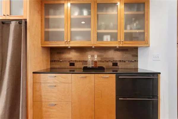 $950,000 | 1603 Summit Street, Kansas City, MO 64108