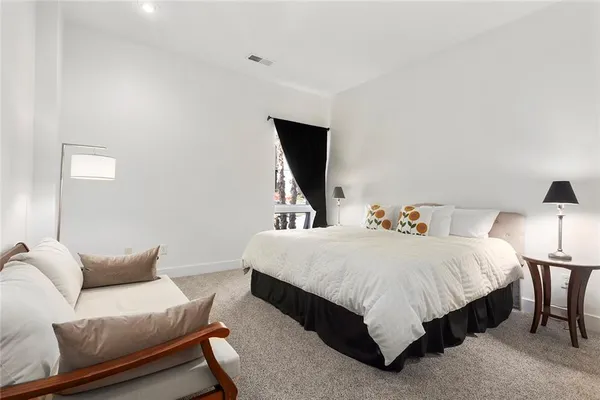 $950,000 | 1603 Summit Street, Kansas City, MO 64108