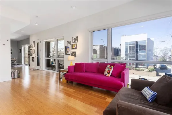 $950,000 | 1603 Summit Street, Kansas City, MO 64108