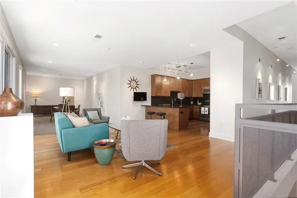 $950,000 | 1603 Summit Street, Kansas City, MO 64108