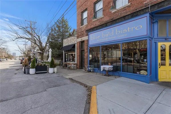 $950,000 | 1603 Summit Street, Kansas City, MO 64108