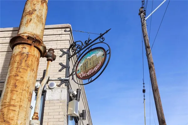 $950,000 | 1603 Summit Street, Kansas City, MO 64108