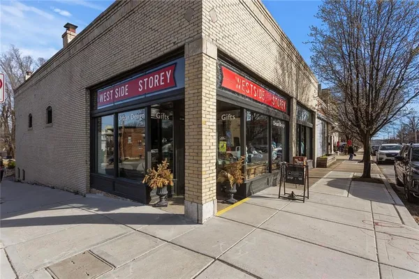 $950,000 | 1603 Summit Street, Kansas City, MO 64108