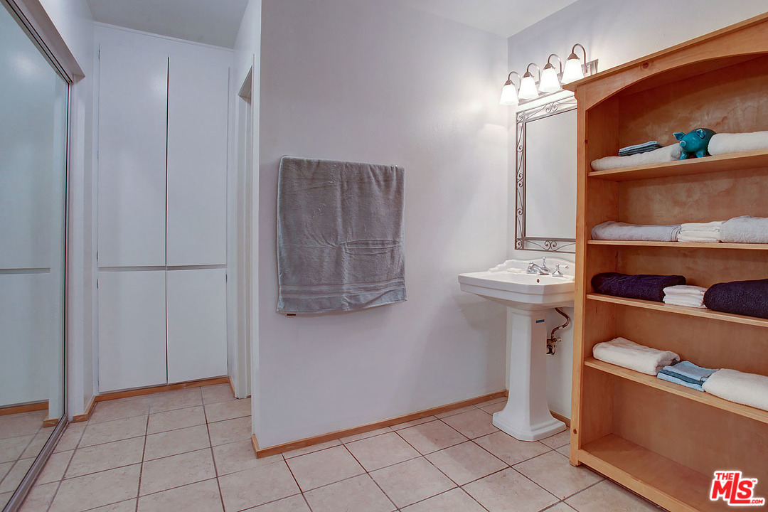 7777 West 91st Street, Unit B3155 Playa del Rey, CA 90293 - Photo 15 of 24