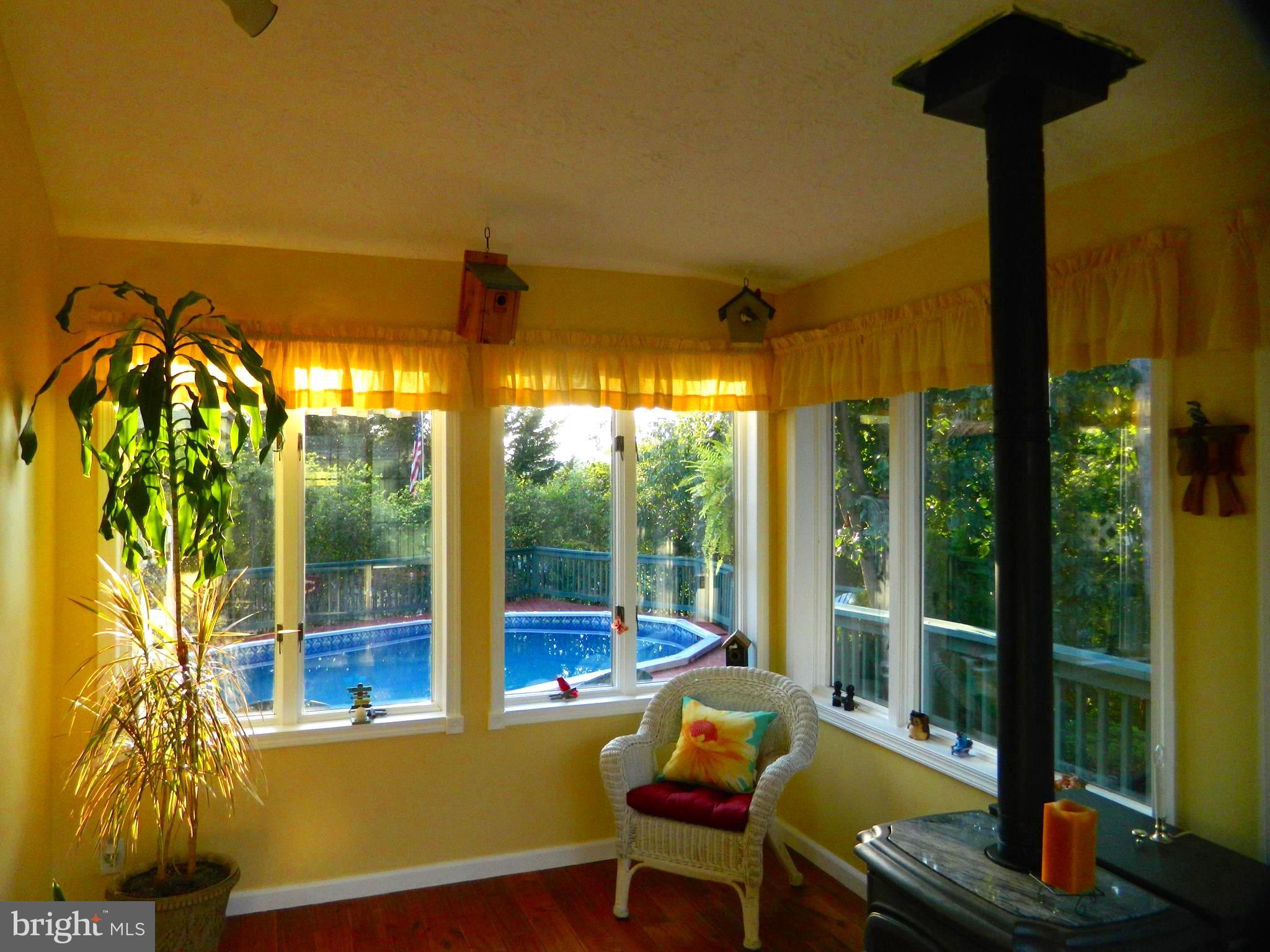 9004 Moonstone Road Baltimore, MD 21236 - Photo 13 of 30 View of Sunset over Pool