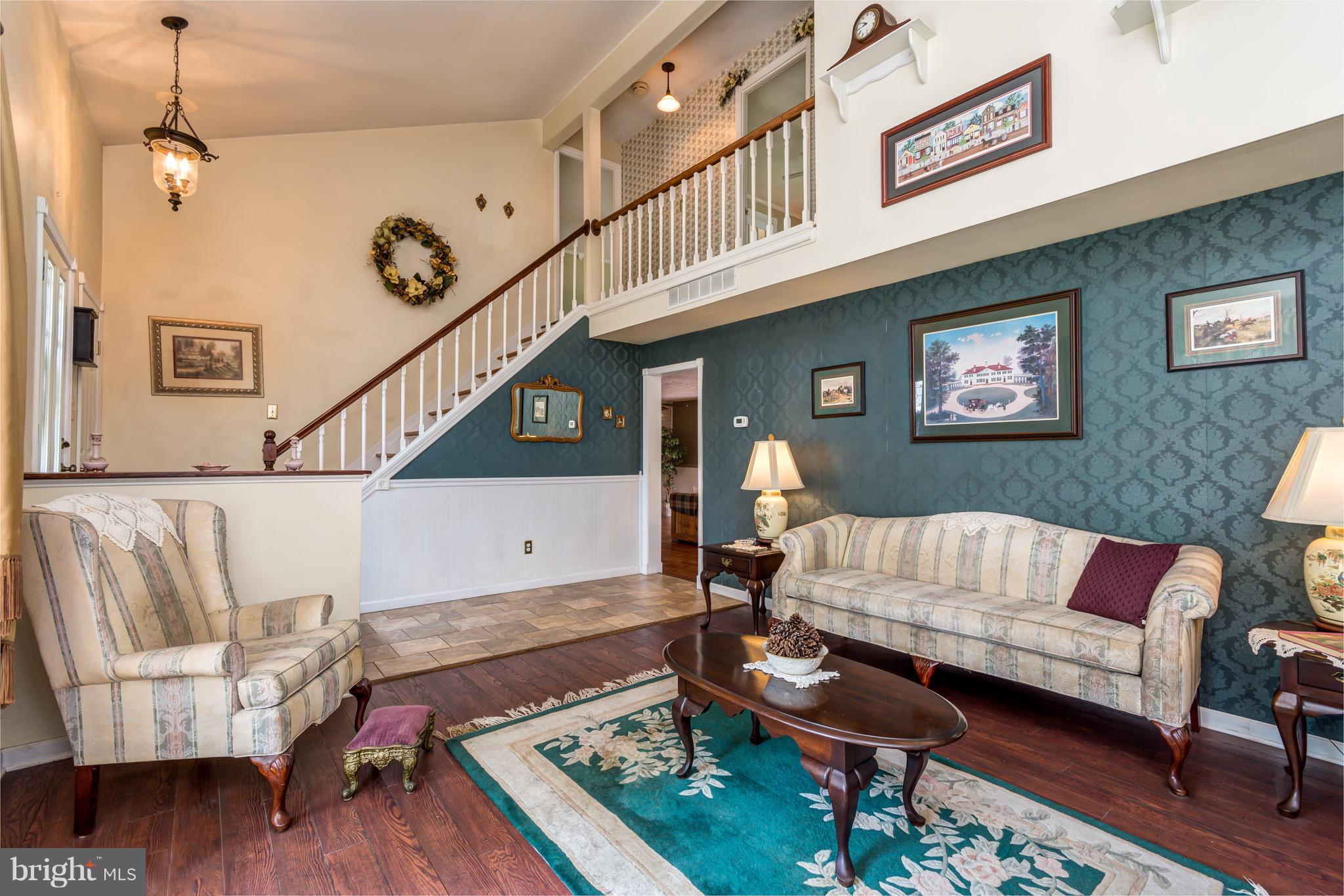 9004 Moonstone Road Baltimore, MD 21236 - Photo 5 of 30 Living Room