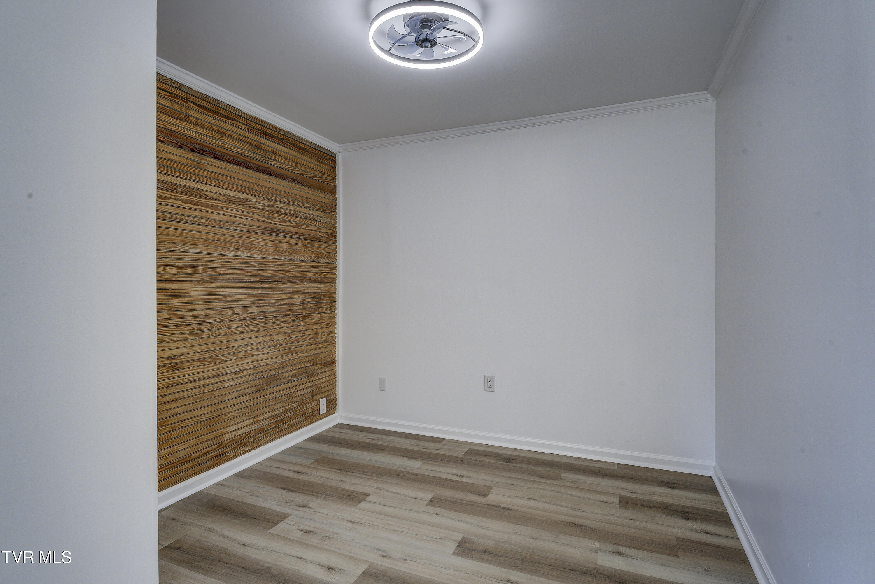 143 Zeb Grindstaff Road Elizabethton, TN 37643 - Photo 11 of 47 IMG_0028