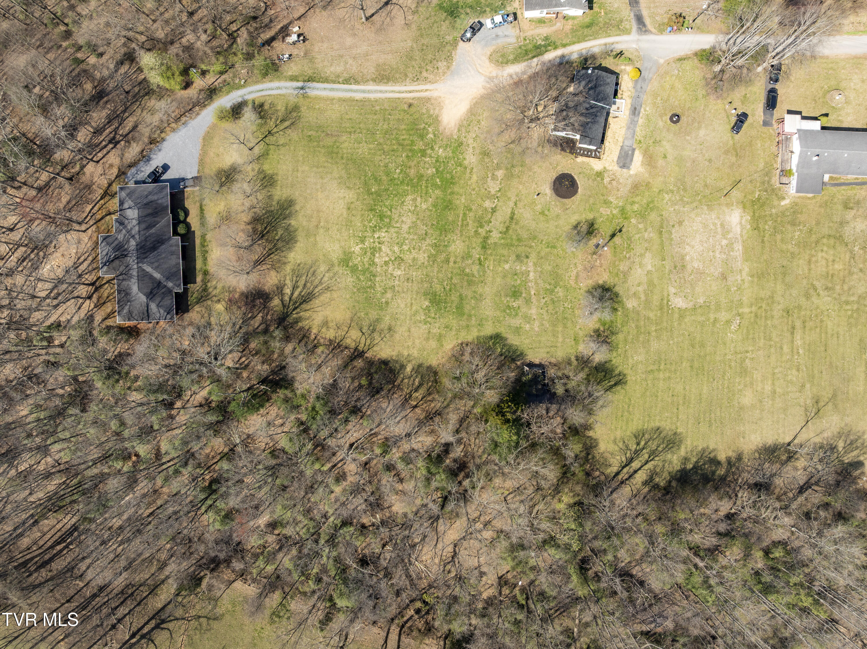 143 Zeb Grindstaff Road Elizabethton, TN 37643 - Photo 43 of 47 IMG_0021
