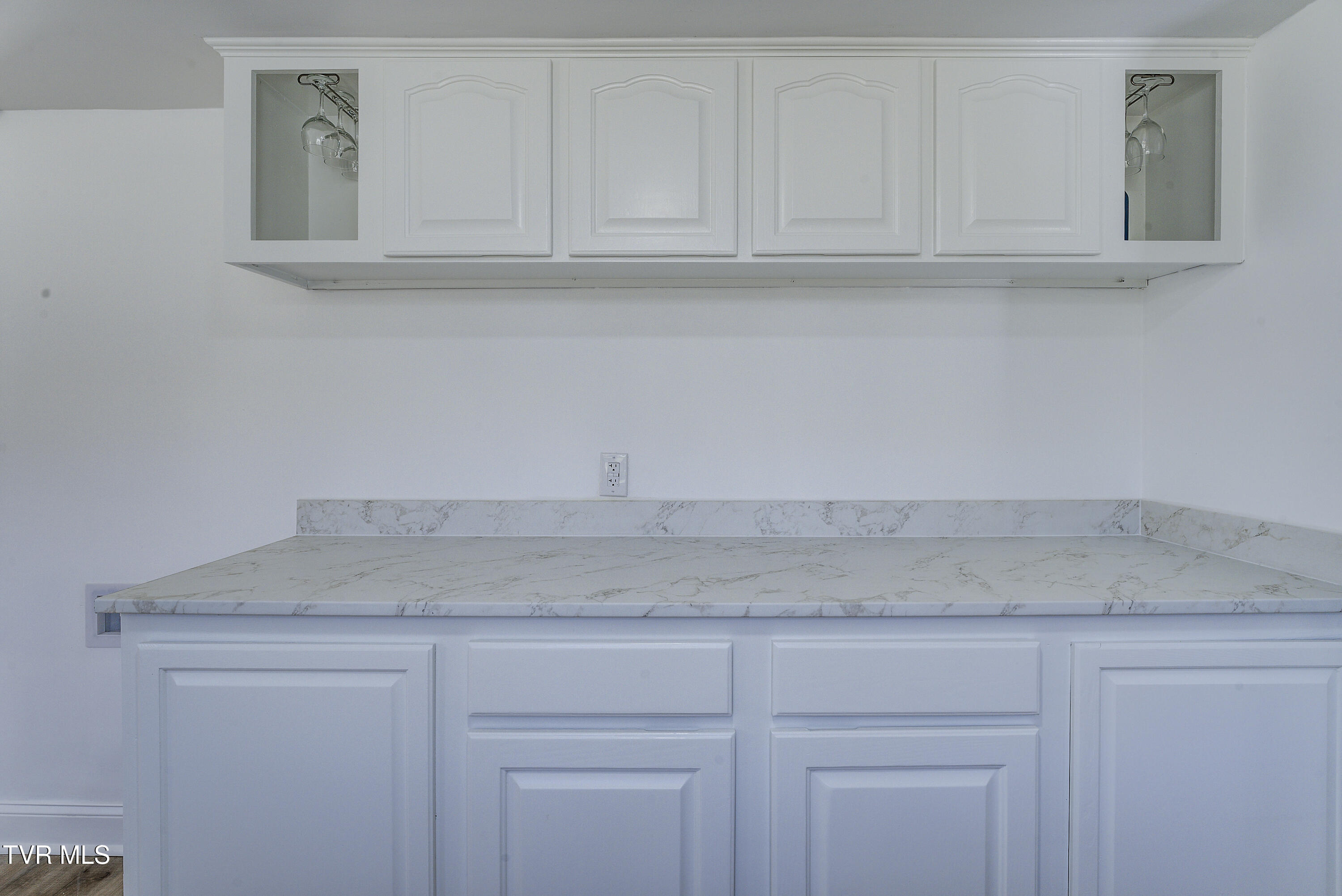 143 Zeb Grindstaff Road Elizabethton, TN 37643 - Photo 10 of 47 IMG_0035