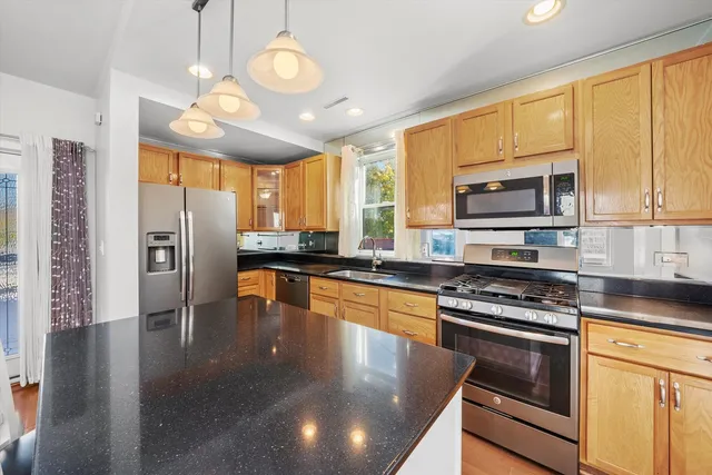 $649,900 | 3769 South Lake Park Avenue, Chicago, IL 60653