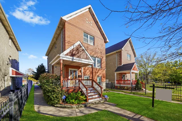 $649,900 | 3769 South Lake Park Avenue, Chicago, IL 60653