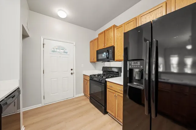 $649,900 | 3769 South Lake Park Avenue, Chicago, IL 60653